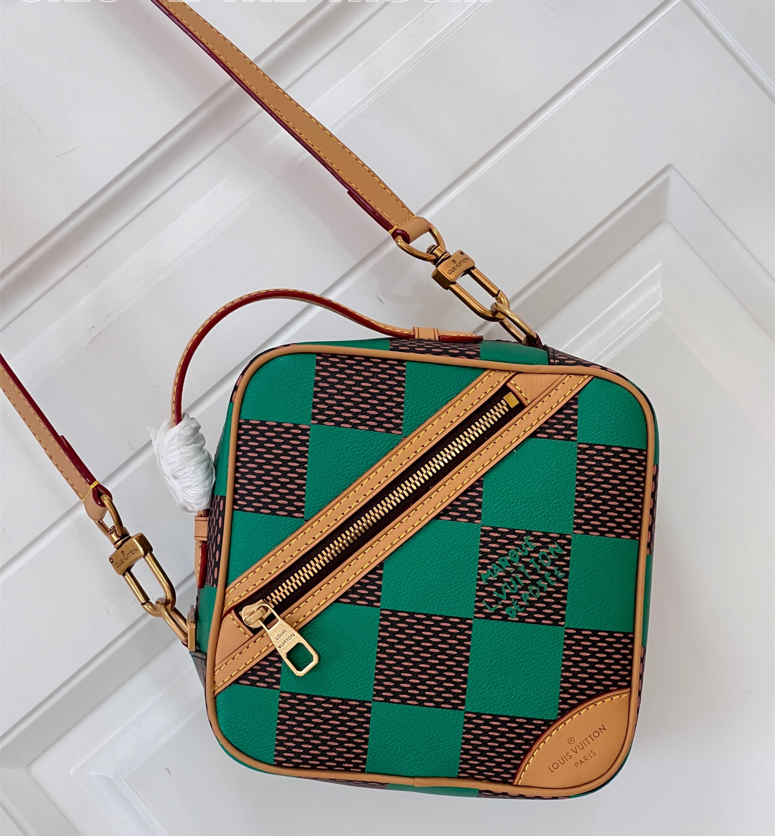 Louis Vuitton Chess Messenger N40563 Green