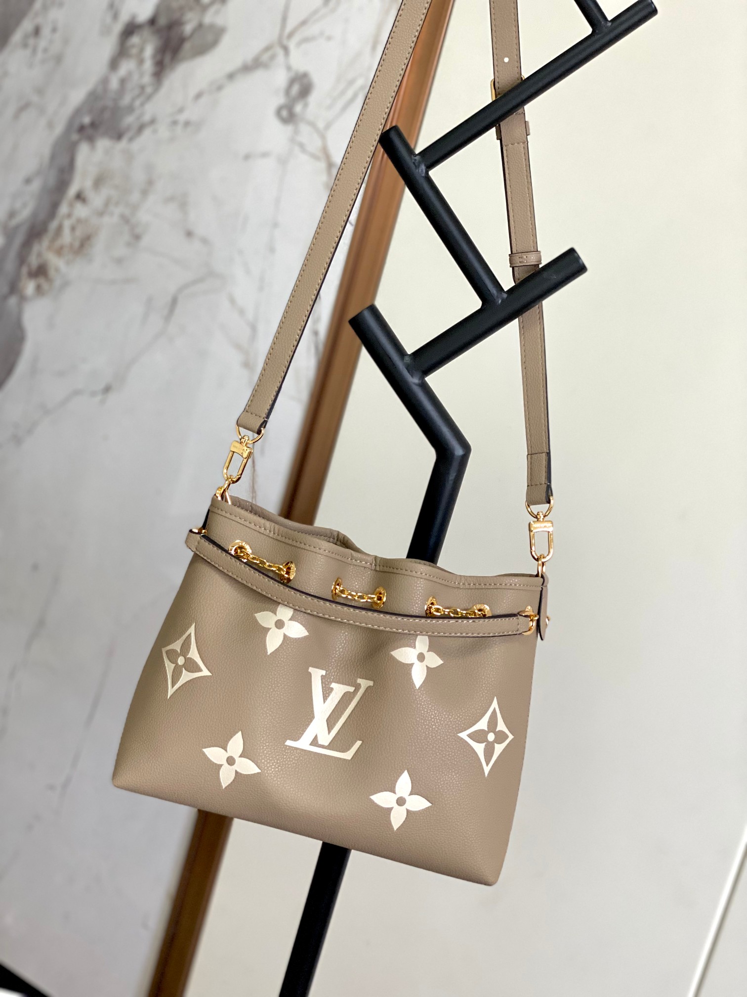 Louis Vuitton Summer Bundle Handbag M25453 Apricot